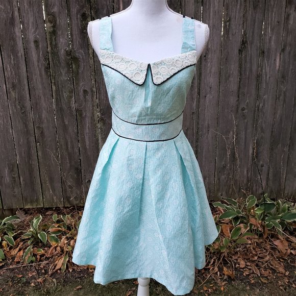 Ryu Dresses & Skirts - NWT Anthropologie Ryu Halter top  A line Dress